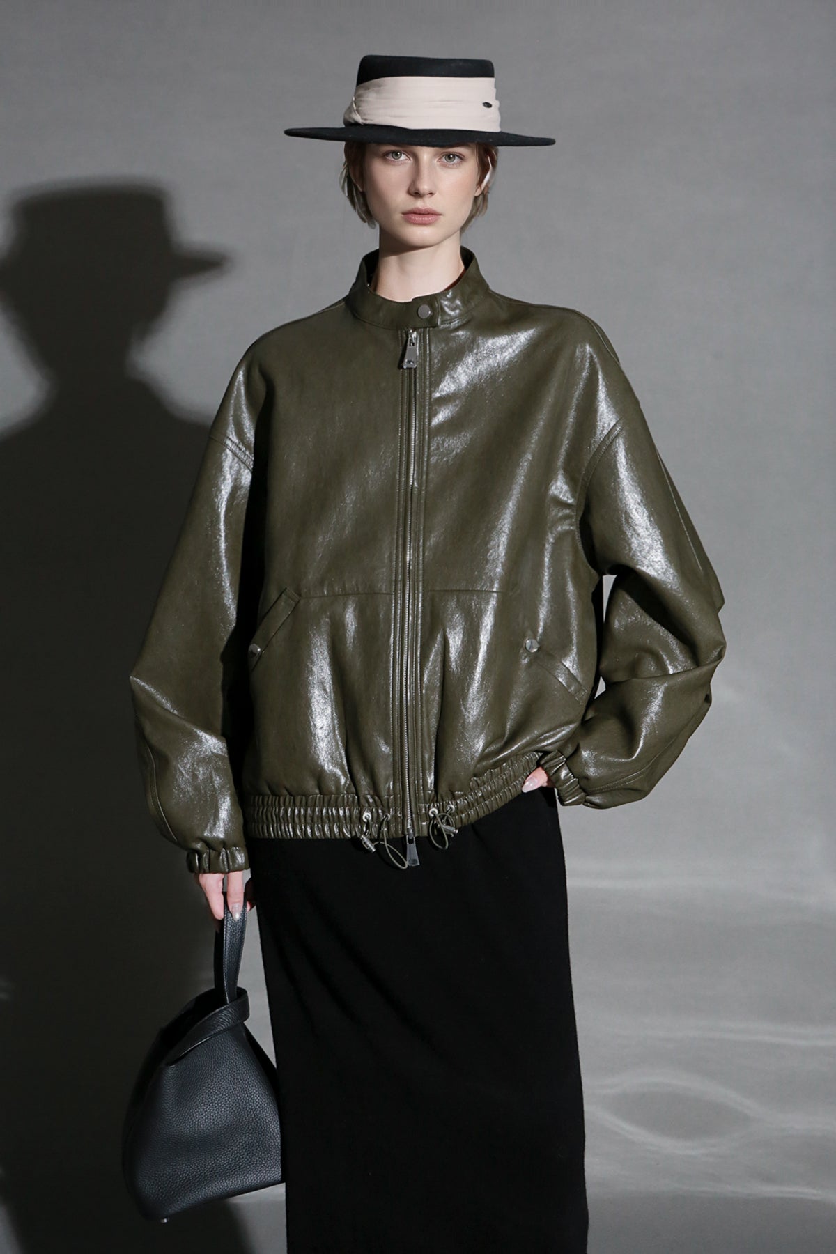 Women’s Sheepskin Leather Moto Jacket – Casual Chic Cropped Biker Style Short Coat for Autumn