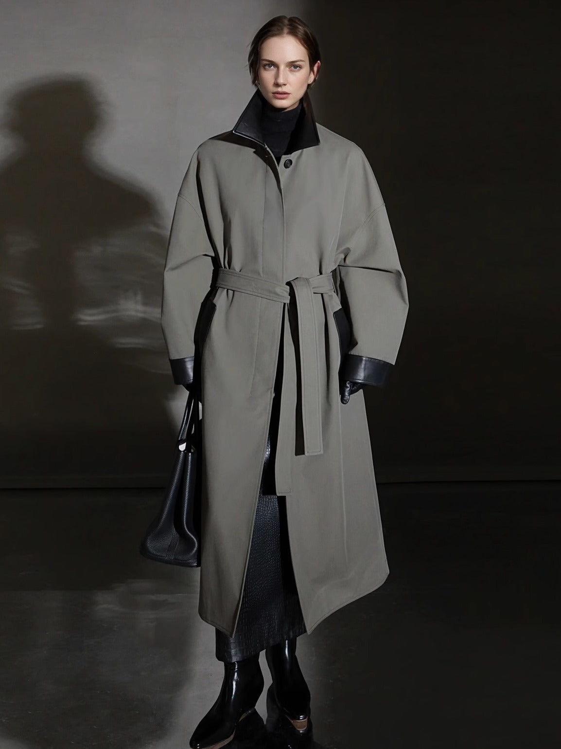 Barn-Style Chic Lambskin Leather Collar Trench Coat for Women – Gender-Neutral Long Autumn Overcoat with Unique Design