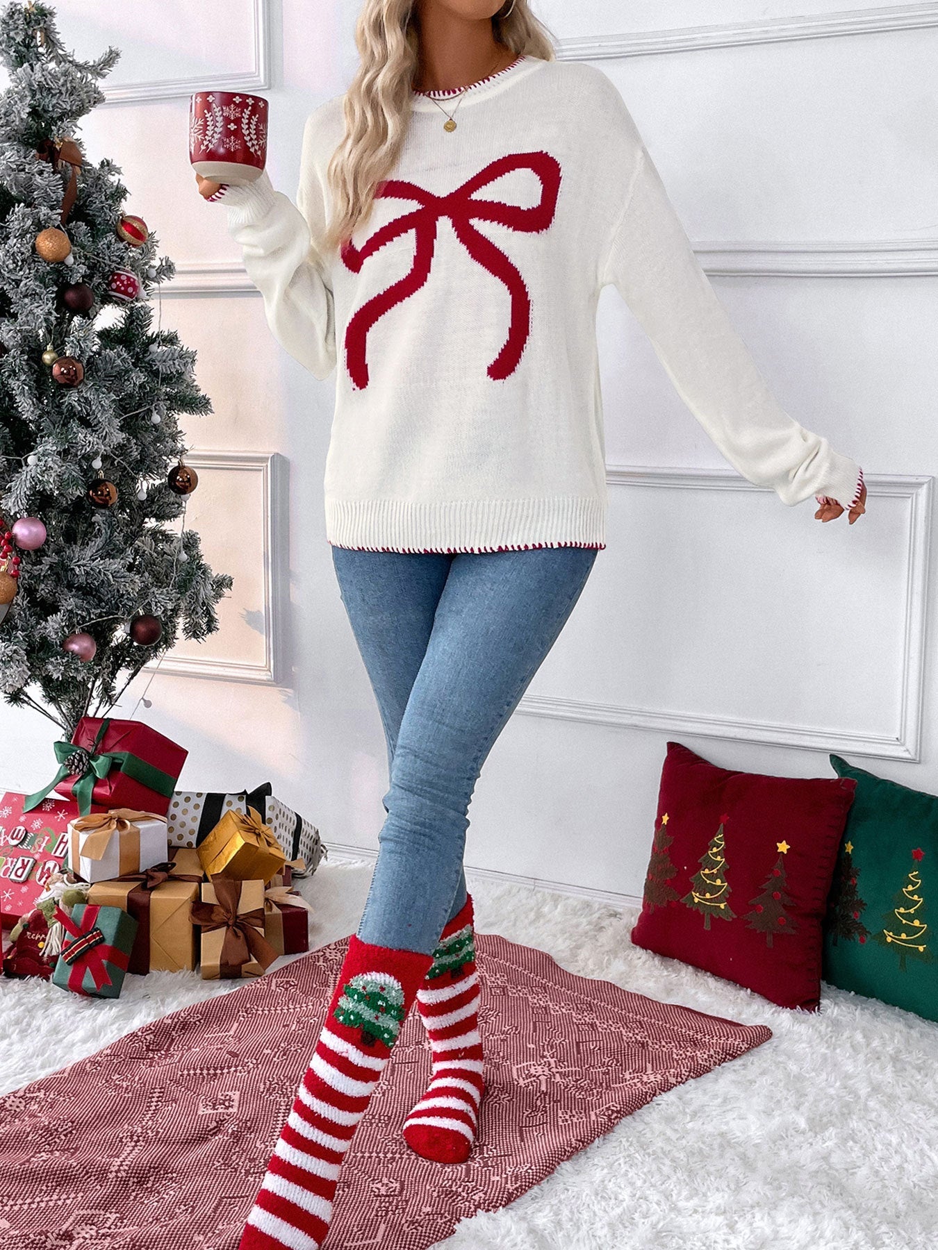 Red Bow Jacquard Crew Neck Oversized Knit Sweater