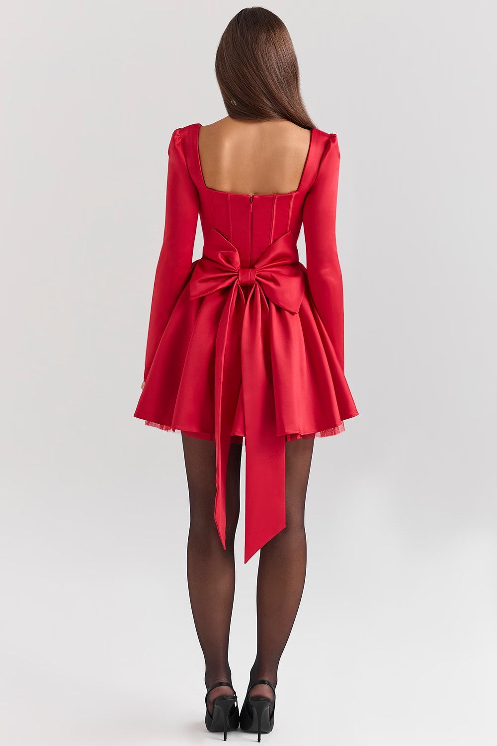 Sexy Long Sleeve U-Neck Cinched Pleated Dress